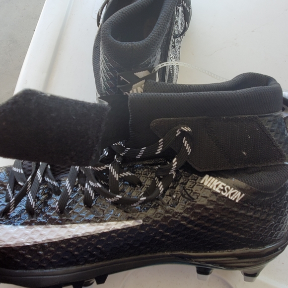 Nike Cleates - Picture 5 of 6